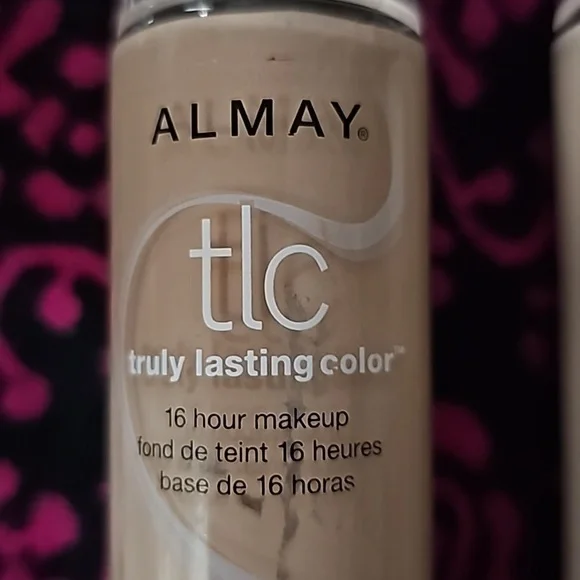 Lots of 2 ALMAY Truly Lasting Color (TLC) Foundation - Picture 2 of 4